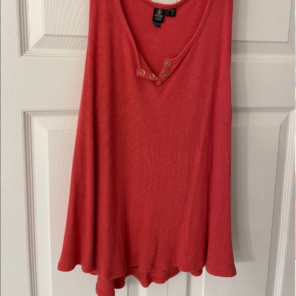 Volcom flowing red tunic tanktop. Never worn. Knit-like material.